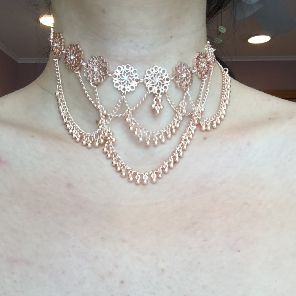 Pretty little thing rose gold patterned necklace